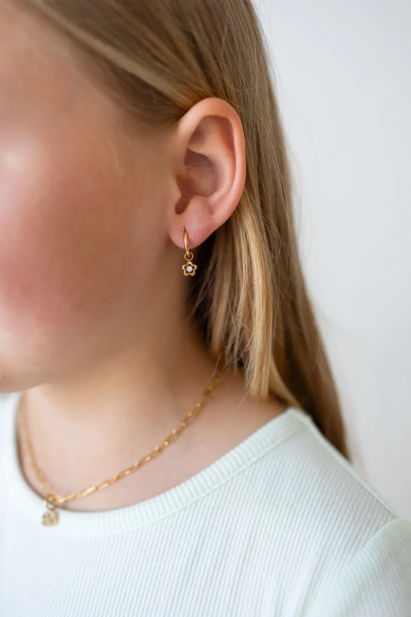 Mini Hoop Charm Fleur Brillante - Goldybijoux
